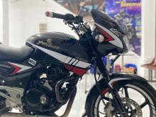 https://riyasewana.com/uploads/bajaj-pulsar-200-18522524362.jpg