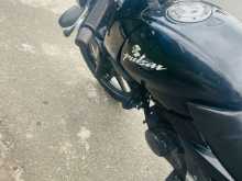 https://riyasewana.com/uploads/bajaj-pulsar-200-191502594343.jpg