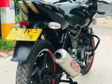 https://riyasewana.com/uploads/bajaj-pulsar-200-311345213344.jpg