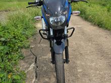 https://riyasewana.com/uploads/bajaj-pulsar-200-410383719545.jpg