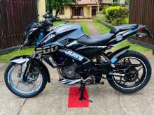 Bajaj Pulsar 200 2018 Motorbike