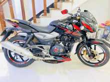 Bajaj Pulsar 200 2010 Motorbike