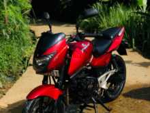 Bajaj Pulsar 200 2009 Motorbike