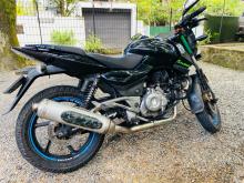 Bajaj Pulsar 220 2011 Motorbike