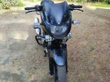 Bajaj Pulsar 220 2011 Motorbike