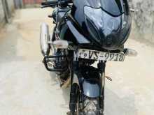 Bajaj Pulsar 220 2010 Motorbike