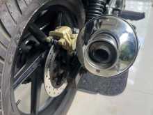 https://riyasewana.com/uploads/bajaj-pulsar-220-412121322743.jpg
