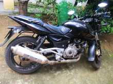 Bajaj Pulsar 220 2011 Motorbike