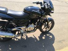 Bajaj Pulsar 220 2011 Motorbike