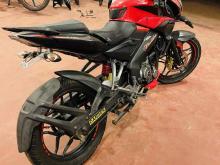 https://riyasewana.com/uploads/bajaj-pulsar-2222114824192.jpg