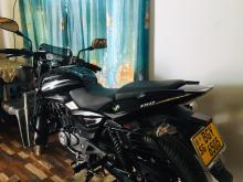 https://riyasewana.com/uploads/bajaj-pulsar-2315302819835.jpg