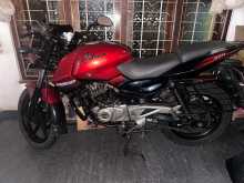 Bajaj Pulsar 220 2012 Motorbike