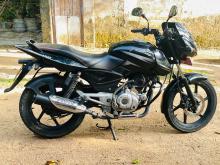 Bajaj Pulsar 2016 Motorbike