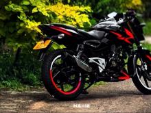 Bajaj Pulsar 180 2011 Motorbike
