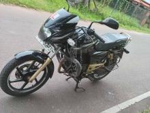 https://riyasewana.com/uploads/bajaj-pulsar-5704361367335.jpg
