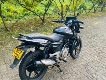https://riyasewana.com/uploads/bajaj-pulsar-61012356865.jpg