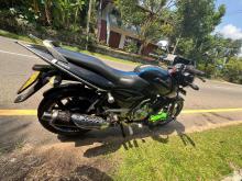 https://riyasewana.com/uploads/bajaj-pulsar-81025586034.jpg