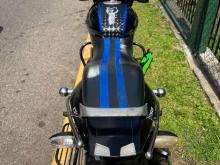 https://riyasewana.com/uploads/bajaj-pulsar-81025596956.jpg