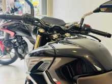 https://riyasewana.com/uploads/bajaj-pulsar-n-417031422333.jpg