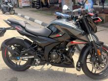 Bajaj Pulsar N160 2025 Motorbike