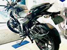 https://riyasewana.com/uploads/bajaj-pulsar-n160-241123581462.jpg
