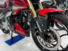 https://riyasewana.com/uploads/bajaj-pulsar-n160-251248421944.jpg