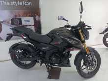 https://riyasewana.com/uploads/bajaj-pulsar-n160-281702034963.jpg
