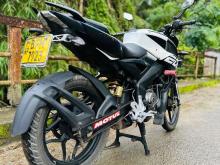 https://riyasewana.com/uploads/bajaj-pulsar-ns160-151258406805.jpg