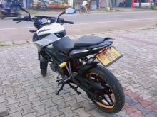 https://riyasewana.com/uploads/bajaj-pulsar-ns160-218252419783.jpg