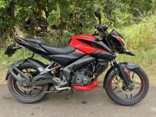 https://riyasewana.com/uploads/bajaj-pulsar-ns160-2816022924653.jpg