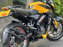 https://riyasewana.com/uploads/bajaj-pulsar-ns200-1412042619332.jpg