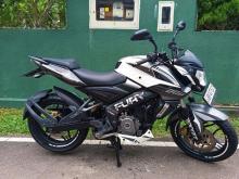 https://riyasewana.com/uploads/bajaj-pulsar-ns200-251259436362.jpg