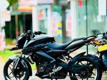 Bajaj Pulsar NS200 2018 Motorbike