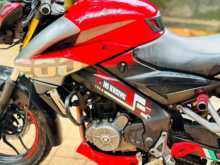 Bajaj Pulsar NS200 2018 Motorbike