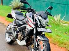 Bajaj Pulsar NS200 2015 Motorbike
