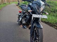 Bajaj Pulsar NS200 2017 Motorbike