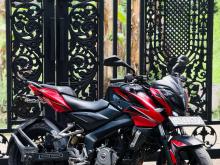 Bajaj Pulsar NS200 2017 Motorbike