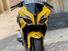 https://riyasewana.com/uploads/bajaj-pulsar-rs-3018392822513.jpg