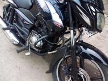 https://riyasewana.com/uploads/bajaj-pulsar135-1116135719223.jpg