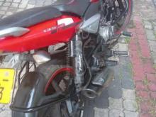 https://riyasewana.com/uploads/bajaj-pulsar135-1202535463369.jpg