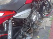 https://riyasewana.com/uploads/bajaj-pulsar135-1202610666649.jpg