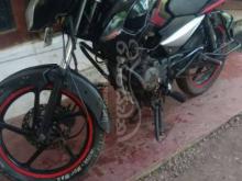 https://riyasewana.com/uploads/bajaj-pulsar135-273148624367.jpg