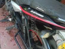 https://riyasewana.com/uploads/bajaj-pulsar135-273218606433.jpg