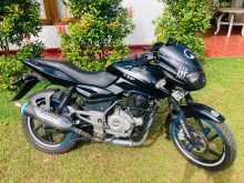 https://riyasewana.com/uploads/bajaj-pulsar150-151526364632.jpg