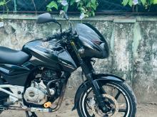 Bajaj Pulsar 180 2016 Motorbike