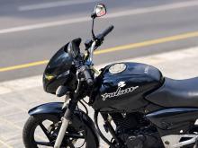Bajaj Pulsar 180 2006 Motorbike