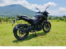 Bajaj Pulsar N160 2025 Motorbike
