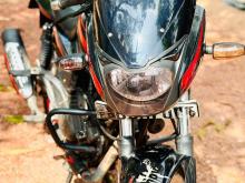 Bajaj Pulsar 180 2016 Motorbike