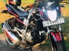 https://riyasewana.com/uploads/bajaj-pulser-135-141345444103.jpg