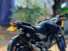 https://riyasewana.com/uploads/bajaj-pulser-135-1521300113732.jpg